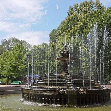 Ultracentral Armeneasca Street Chisinau Bagian luar foto